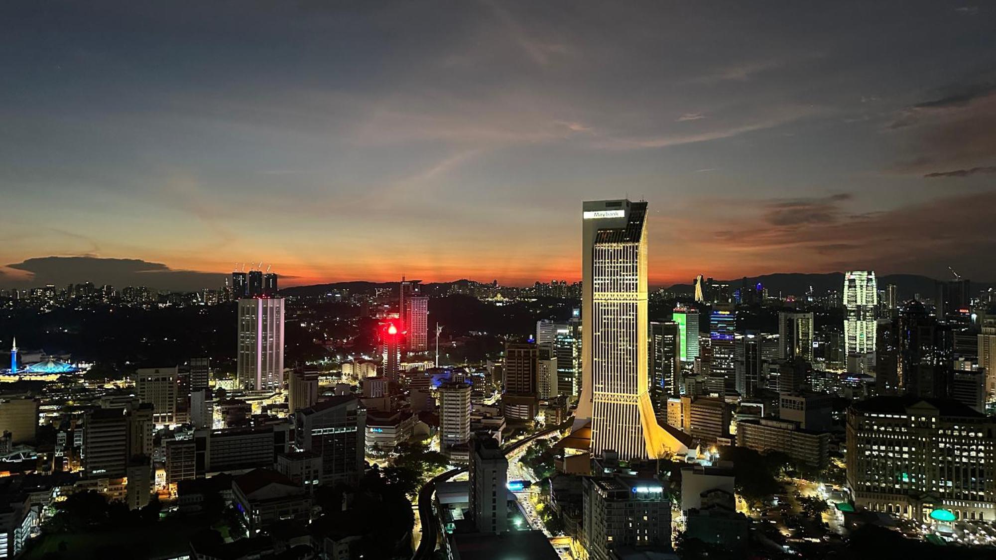 Skyline View In Bukit Bintang The Robertson 42F Apartment Kuala Lumpur Luaran gambar